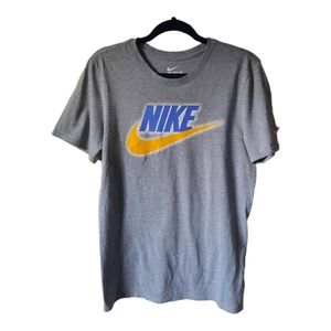❤💙NIKE, Men tee shirt, sportswear, Size S, Color Grey with Logo in blue &